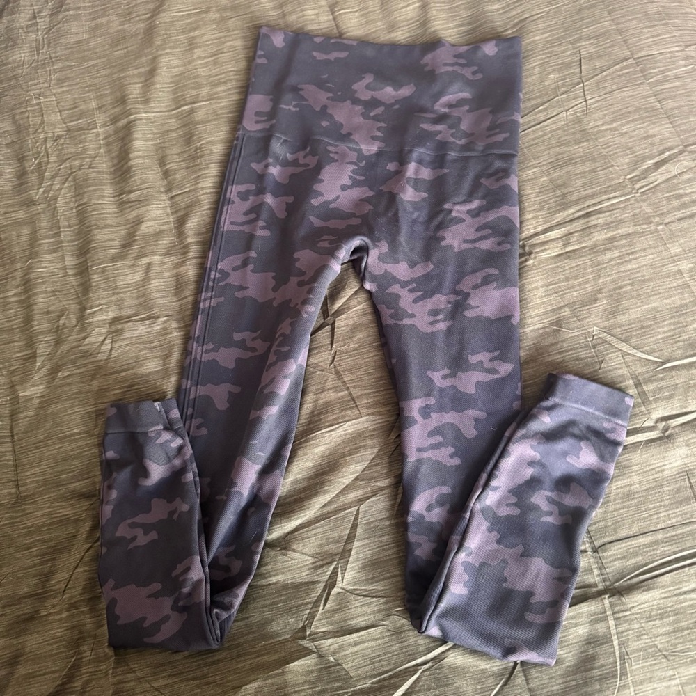 Spanx Camo Seamless Leggings